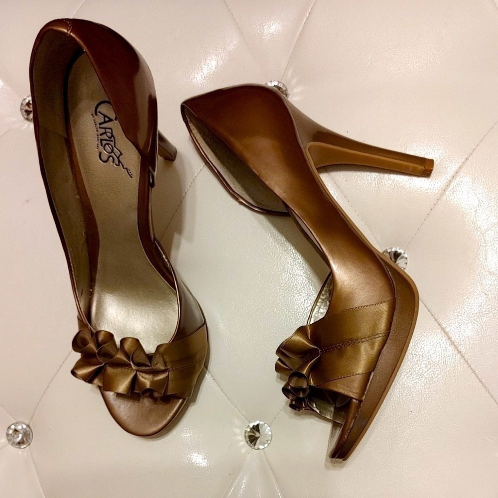 𝅺Carlos By Carlos Santana metallic Copper Leather Ruffle Peep Toe Heels